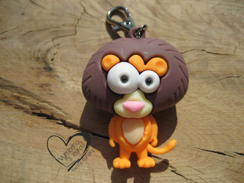 KLÍČENKA - PŘÍVĚSEK - LEV stříbrný doplněk medvídek medvěd klíče klíčenka platina starostříbro modní plyšový na kabelku platinový 