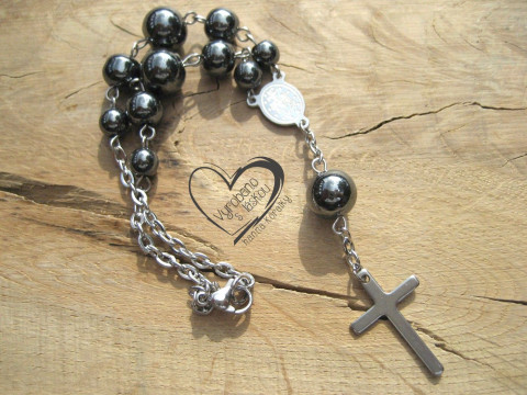 Růženec do auta - hematit talisman růženec ochrana amulet ochranný do auta řidič autorůženec na cestách 