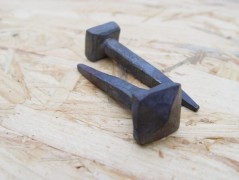 Kovaný vrut 10x40 surový