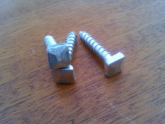 Kovaný vrut 10x40 surový