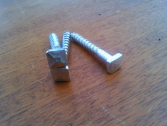 Kovaný vrut 10x40 surový