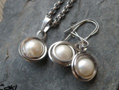 Náhrdelník - černý a modrý