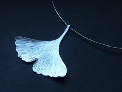 Náhrdelník - černý a modrý