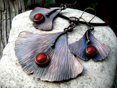 Náhrdelník - černý a modrý