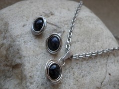 Náhrdelník - černý a modrý