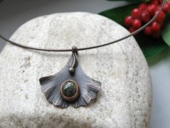 Náhrdelník - černý a modrý