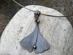 Náhrdelník - černý a modrý