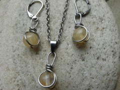 Náhrdelník - černý a modrý