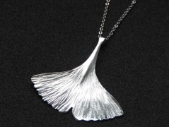 Náhrdelník - černý a modrý