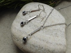 Náhrdelník - černý a modrý