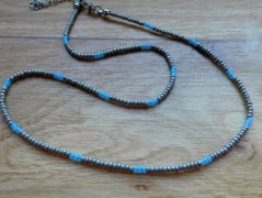 Náhrdelník - černý a modrý