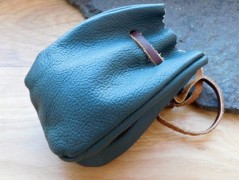 Náhrdelník - černý a modrý