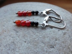 Náhrdelník - černý a modrý