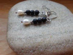 Náhrdelník - černý a modrý