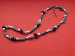 Náhrdelník - černý a modrý