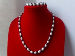 Náhrdelník - černý a modrý