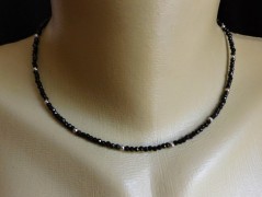 Náhrdelník - černý a modrý