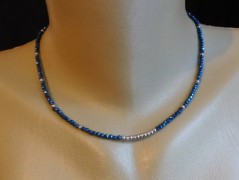 Náhrdelník - černý a modrý