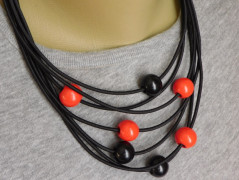 Náhrdelník - černý a modrý