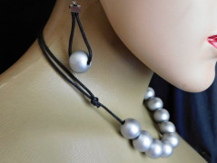 Náhrdelník - černý a modrý