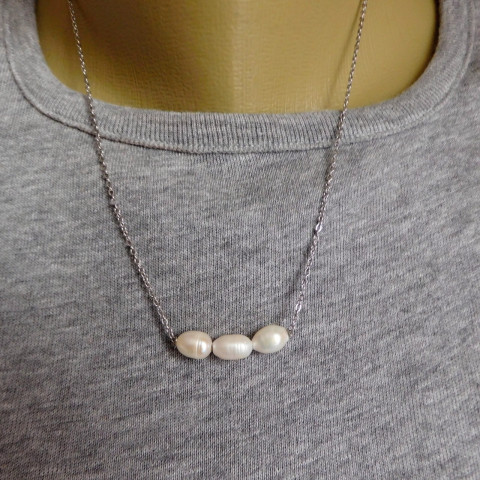 Nerezový řetízek se 3 perlami perleť náhrdelník 3 perly 