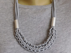 Náhrdelník - černý a modrý