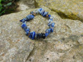 Náramky ze sekaných kamenů....