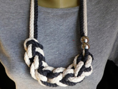 Náhrdelník - černý a modrý