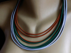 Náhrdelník - černý a modrý