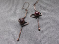 Naušnice měděné s granátemn