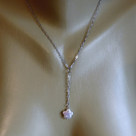 Náhrdelník-nerez řetízek  Y.... náhrdelník bílé nerez perly keshi 