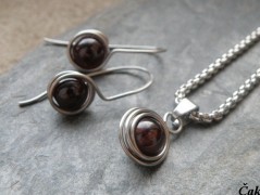 Náhrdelník - černý a modrý