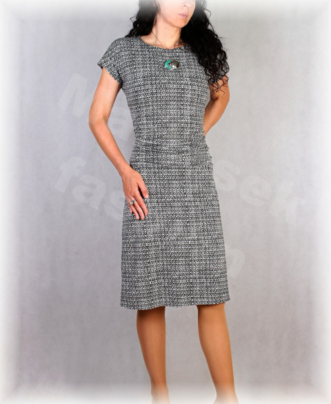 Šaty vz. 754 barevné jarní letní bílá černá šaty svatba léto tyrkysová puntíky vzor oslava přestřižené kojící 