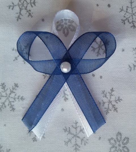 Modré svatební vývazky mašle svatba kytička kytka mašlička svatební mašličky vonička vývazky vývazek voničky 