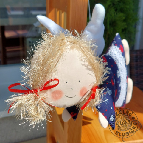 Andělka letící MODROTISK + červená dekorace dárek anděl andílek andělíček andělka křidélka šitý anděl letící andělka 