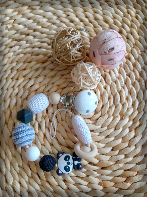 Klip na dudlík - pandík no.1 dřevo korálky medvídek medvěd přírodní miminko panda korále klip mimi dudlík drobeček klip na dudlík na dudlík 