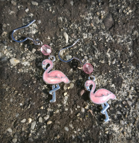 Světlerůžoví plaměňáci šperk zvíře doplněk náušnice zábava ozdoby pták ptáček veselé hravé bižuterie pryskyřice zvířátko legrace sranda plameňák plameňáci exotica 