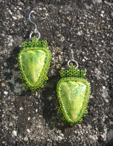 Na paloučku kruh šperk korálky doplněk náušnice tráva les kroužek polymer zeleň kapradí fimošon 