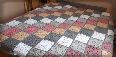 Háčkovaná deka no.6 doplněk zima deka přehoz háčkování přikrývka kostka pokrývka pléd pohoda teplo ruční práce bytový textil zachumlat se 