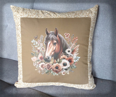 Povlak na polštářek - koník dekorace podzim kůň koník holčička květiny polštář polštářek kytky dítě povlak kvítí koňák 