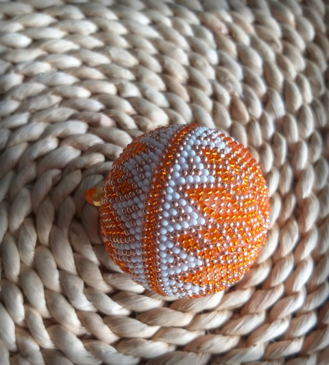 Baňka háčkovaná z korálků no.23 dekorace korálky vánoce sada ozdoba baňky koulička set vánoční ozdoba ozdůbka na stromeček baňka vánoční stromeček 