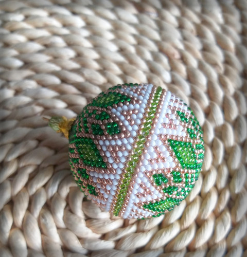 Baňka háčkovaná z korálků no.24 dekorace korálky vánoce sada ozdoba baňky koulička set vánoční ozdoba ozdůbka na stromeček baňka vánoční stromeček 