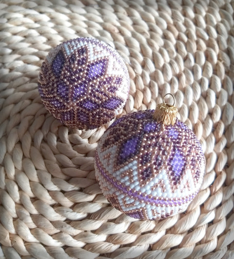 Baňka háčkovaná z korálků no.25 dekorace korálky vánoce sada ozdoba baňky koulička set vánoční ozdoba ozdůbka na stromeček baňka vánoční stromeček 